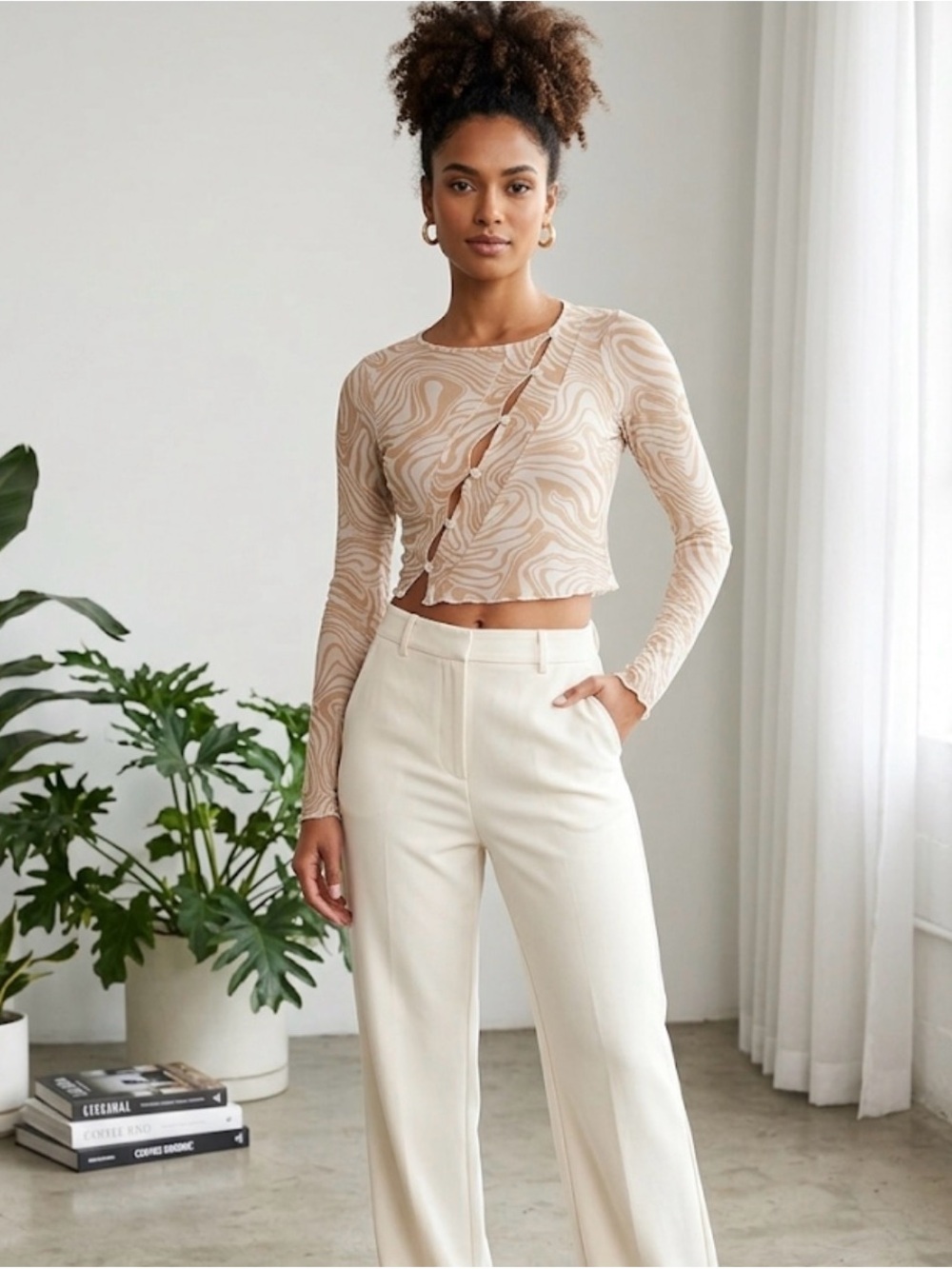 Fashiokilla ,Beige Swirl Button-Front Crop Top